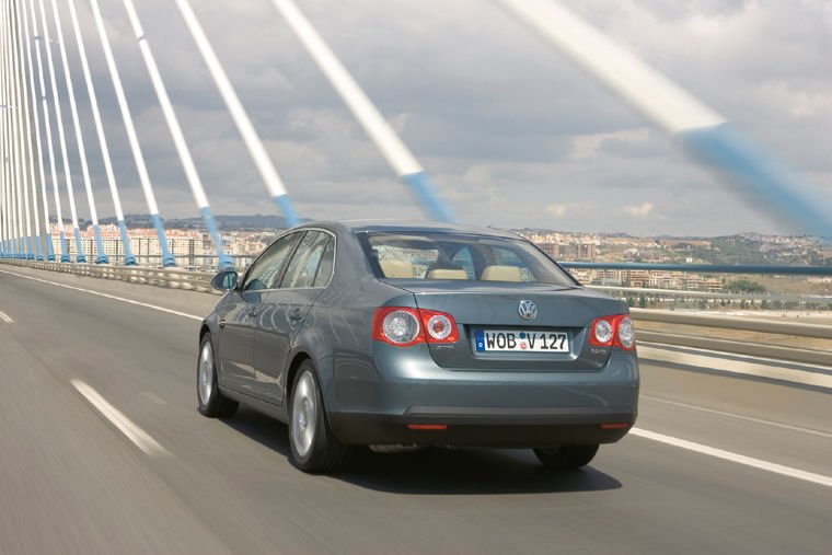 2007 Volkswagen Jetta 2.0 FSI Picture